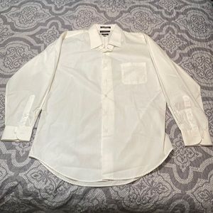 ZIGGURAT FITTED WHITE BUTTON UP DRESS SHIRT